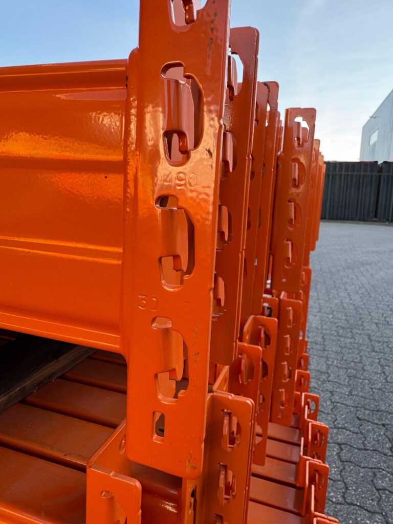 Gebruikte Stow ligger 3600mm x 130mm x 50mm (LxHxB)