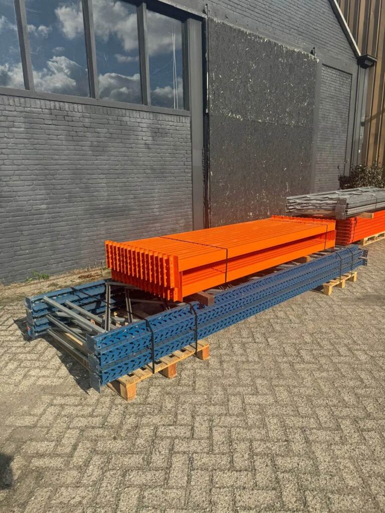 Voordeelpartij gebruikte Sperrin palletstelling 4000 x 1100 x 2700